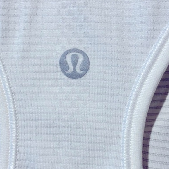 Lululemon Athletica Tank Button up Sz 4 Women - Picture 3 of 6